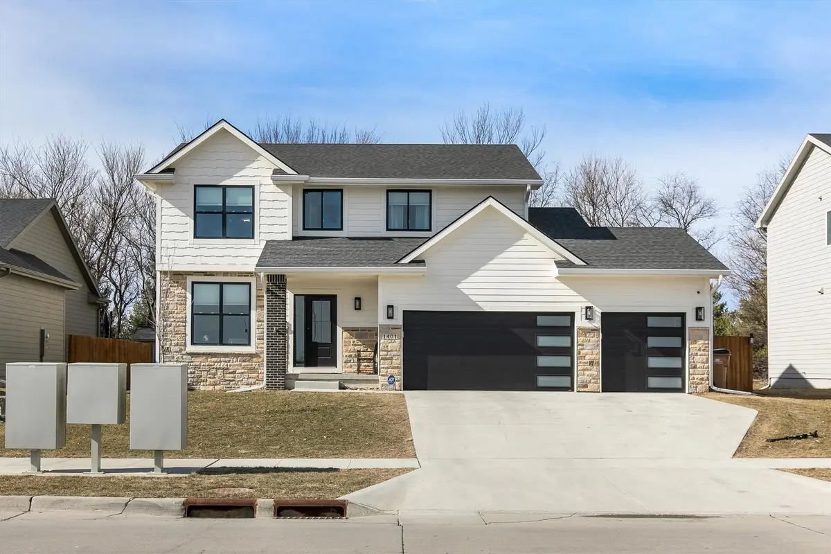 1401 Timber Ridge Drive, Norwalk, IA 50211 - Image #1