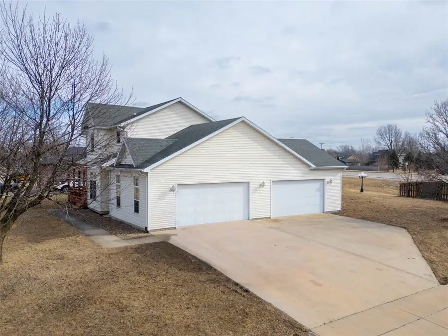 3317 SW 26th Street, Ankeny, IA 50023 - #2