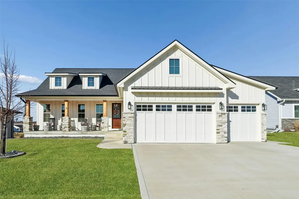 2719 Blooming Heights Drive, Norwalk, IA 50211 - #1