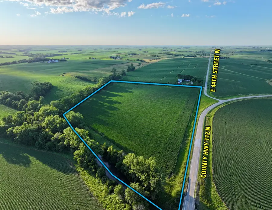 02 East 44th Street N, Newton, IA 50208 - #2