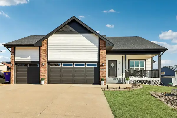 1504 W Jackson Avenue, Indianola, IA 50125