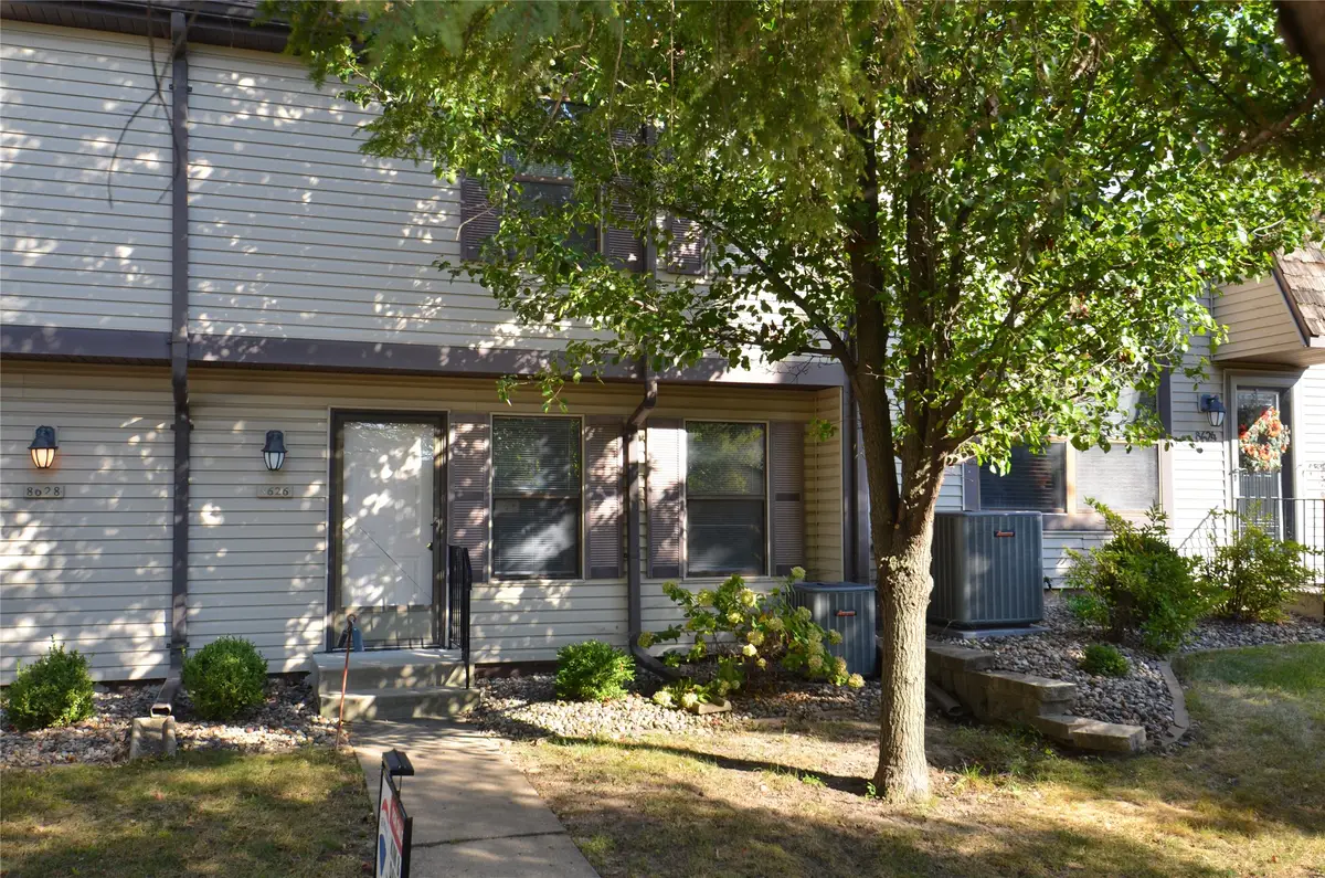 8626 Alpine Drive #D, Urbandale, IA 50322 - #1