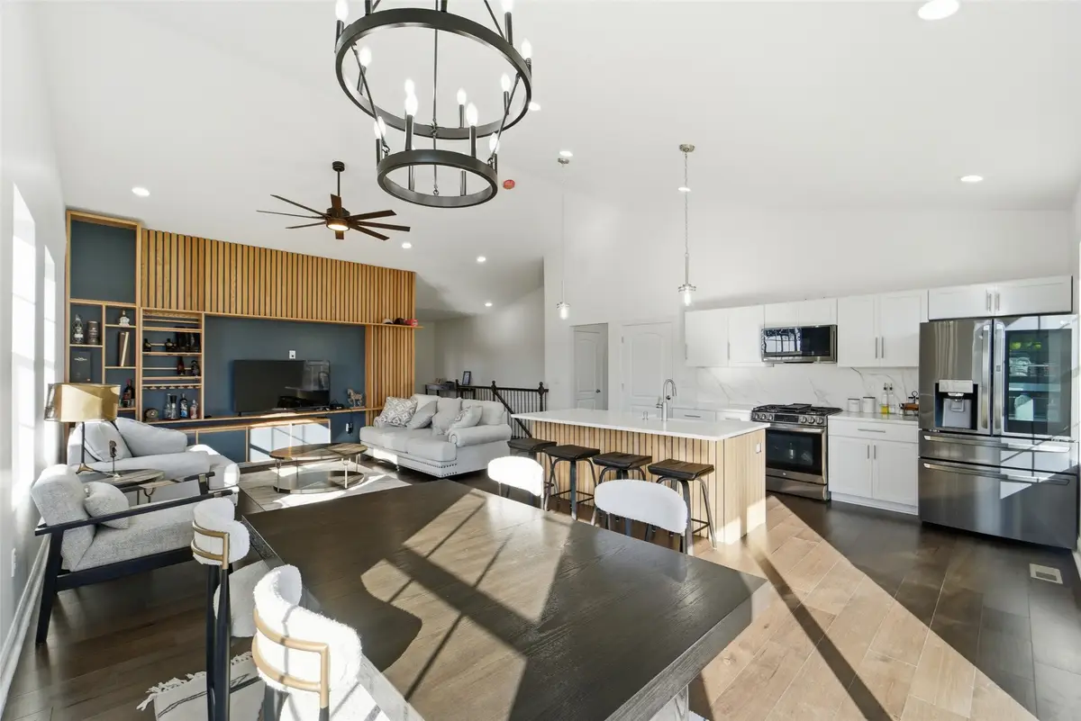 3359 Mckinley Avenue, Des Moines, IA 50321 - #1