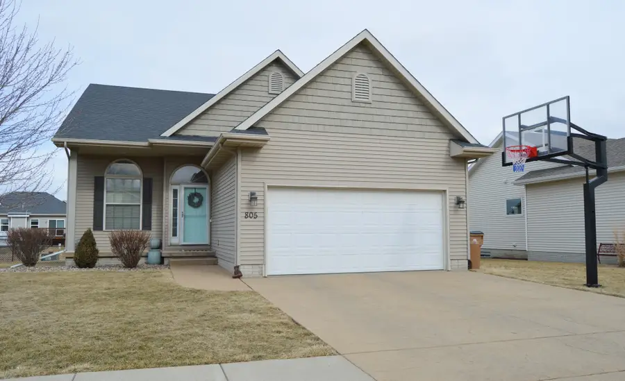 805 SE 16th Street, Grimes, IA 50111 - #2