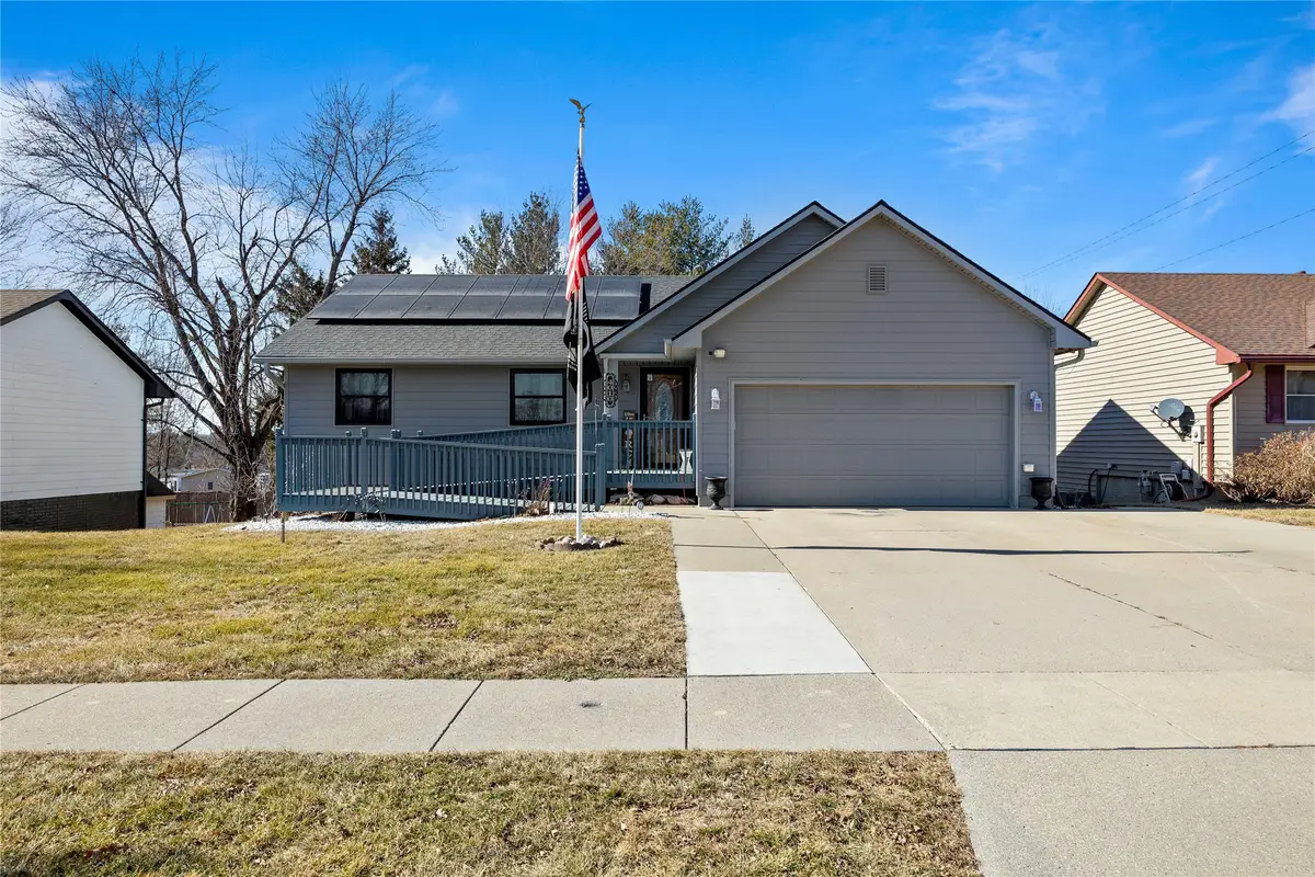4010 SE 22nd Street, Des Moines, IA 50320 - #1