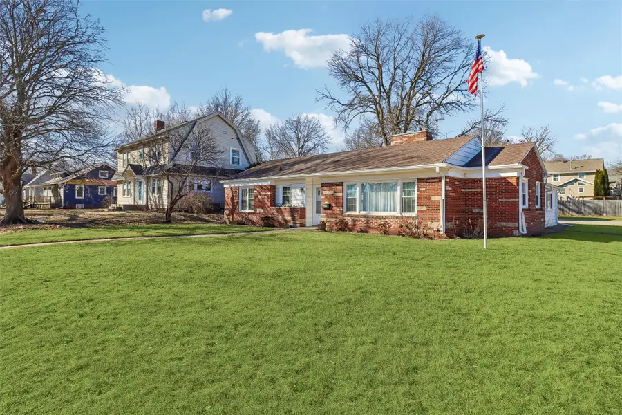 1111 N Howard Street, Indianola, IA 50125 - #2