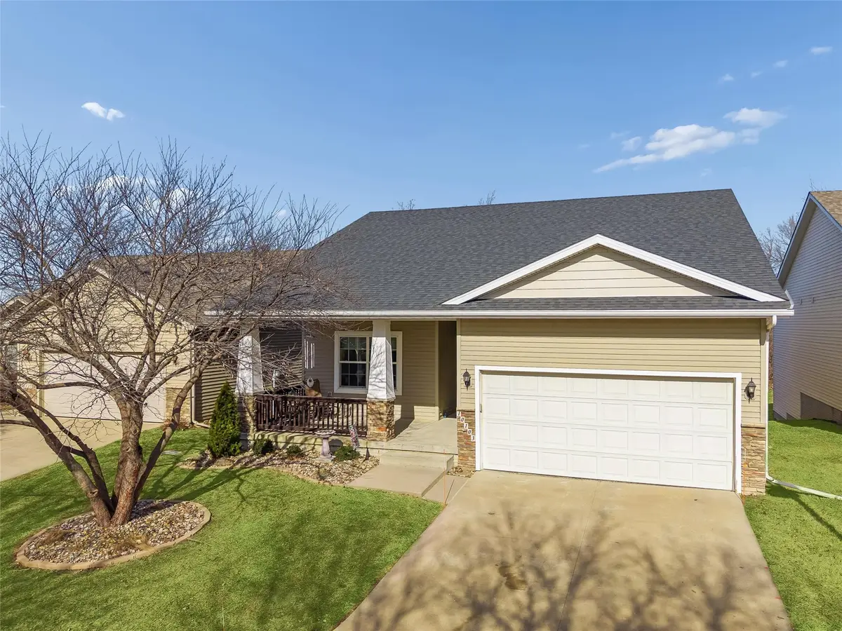 10103 N Glenstone Court, Johnston, IA 50131 - #1