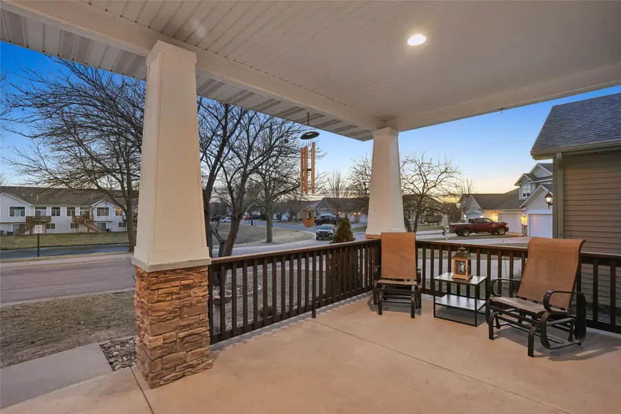 10103 N Glenstone Court, Johnston, IA 50131 - #3