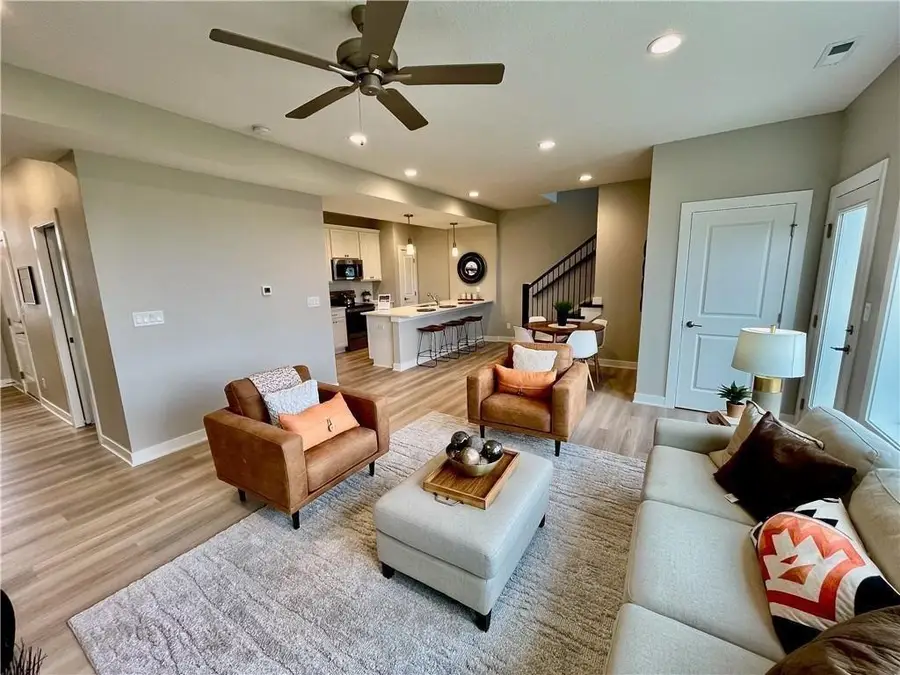 5426 153rd Street, Urbandale, IA 50323 - #3