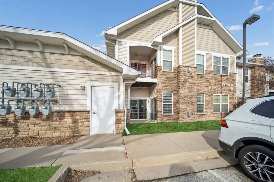 1313 SE University Avenue #102, Waukee, IA 50263 - #2