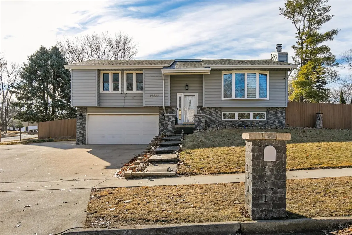 10822 Walnut Ridge Drive, Clive, IA 50325 - #1
