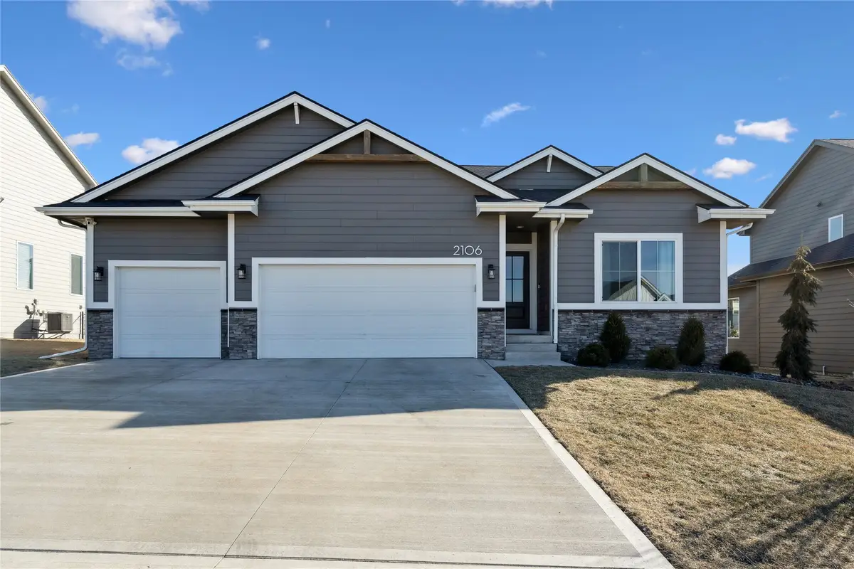 2106 Autumn Blaze Drive, Norwalk, IA 50211 - #1