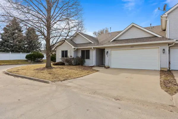 10130 Meredith Drive #8, Urbandale, IA 50322