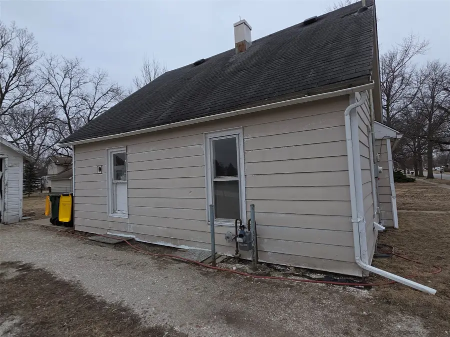 442 N 10th Street, Adel, IA 50003 - #3