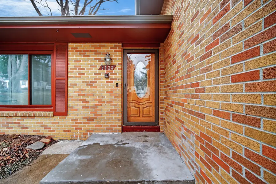 6428 Elmcrest Drive, Windsor Heights, IA 50324 - #3