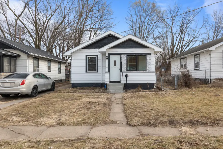 1353 E 15th Street, Des Moines, IA 50316 - #3