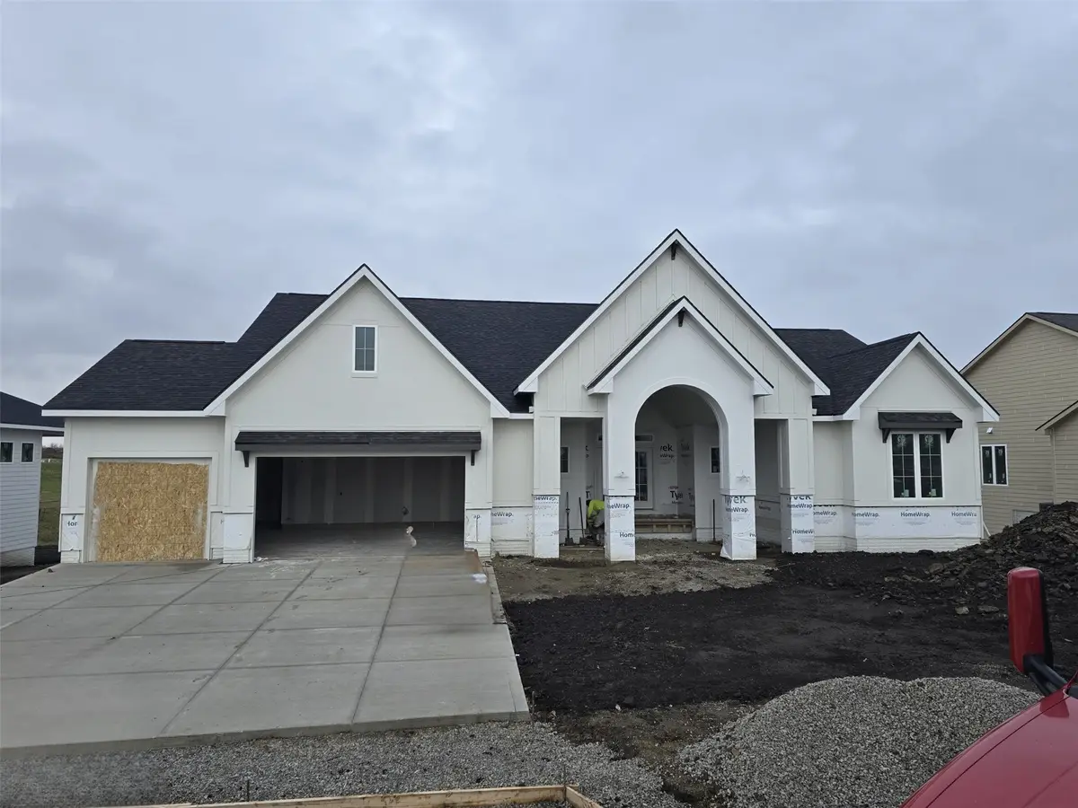 16211 Sharon Drive, Urbandale, IA 50323 - #1