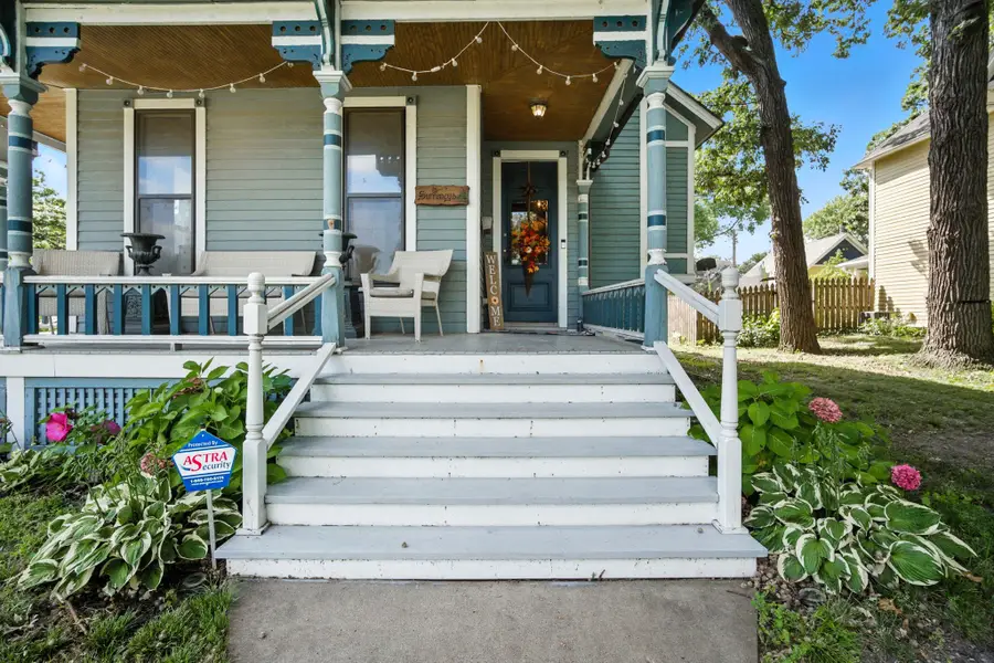 1052 26th Street, Des Moines, IA 50311 - #2