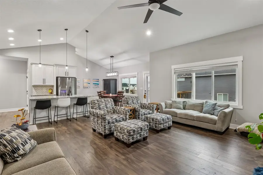 9190 Cody Drive, West Des Moines, IA 50266 - #3