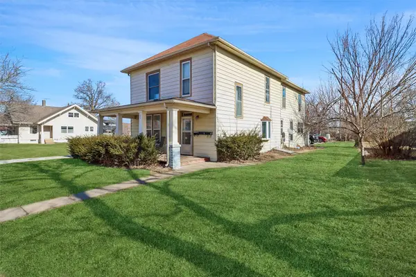 420 N Grand Street, Chariton, IA 50049