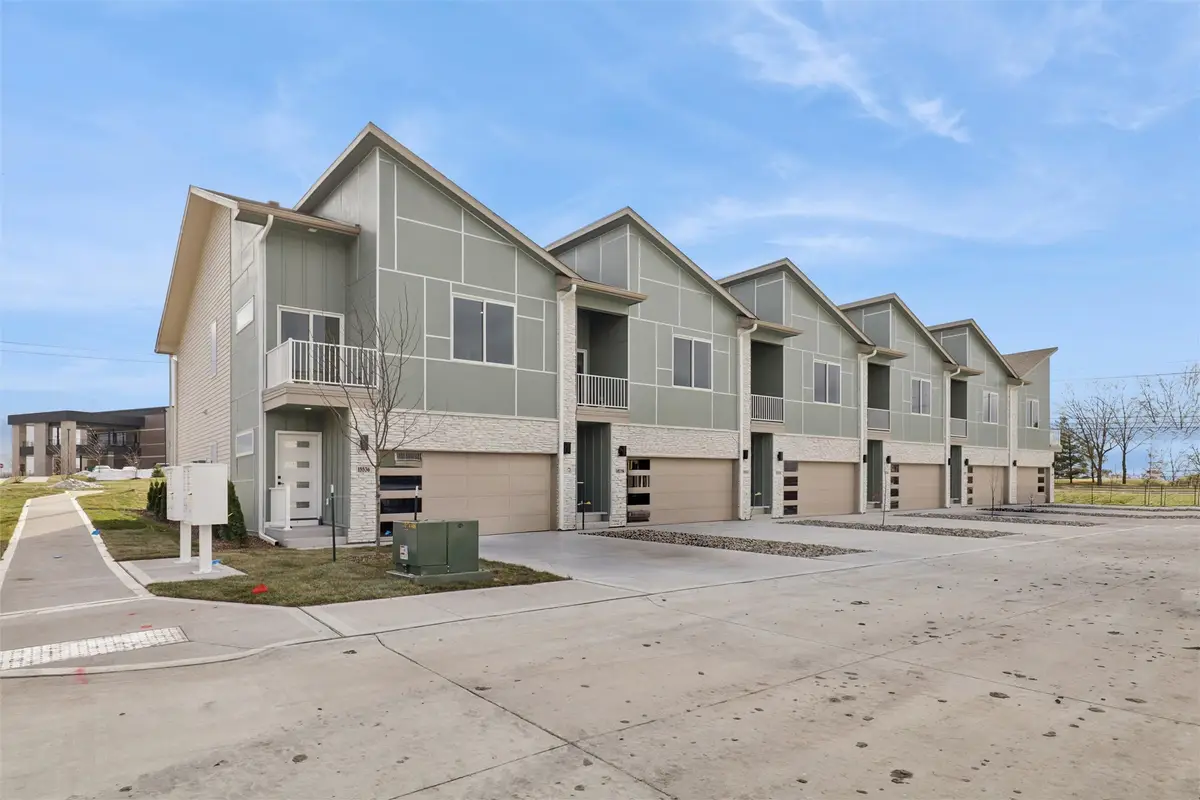 15536 Rocklyn Place, Clive, IA 50325 - #1