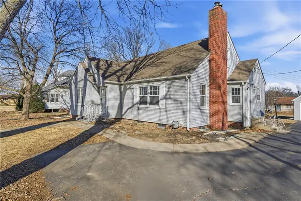 615 6th Street, Waukee, IA 50263