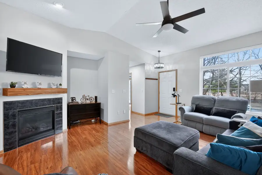 9509 Maple Lane, Johnston, IA 50131 - #2