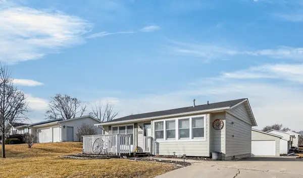 113 S H Street, Indianola, IA 50125