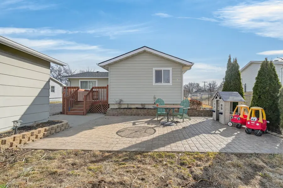 113 S H Street, Indianola, IA 50125 - #2