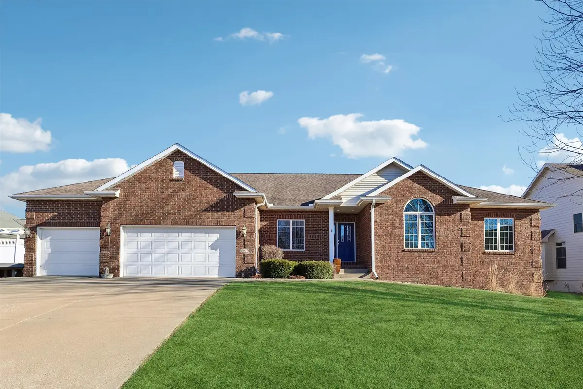 2911 160th Street, Urbandale, IA 50323 - #1