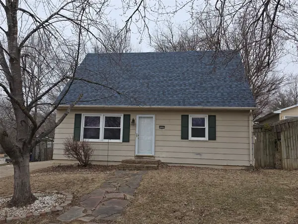 4488 Independence Drive, Pleasant Hill, IA 50327
