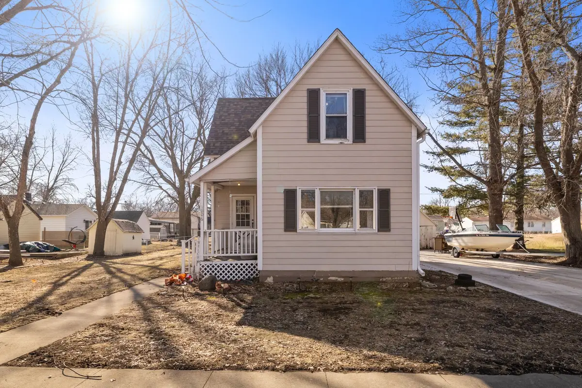 1006 5th Avenue N, Humboldt, IA 50548 - #1