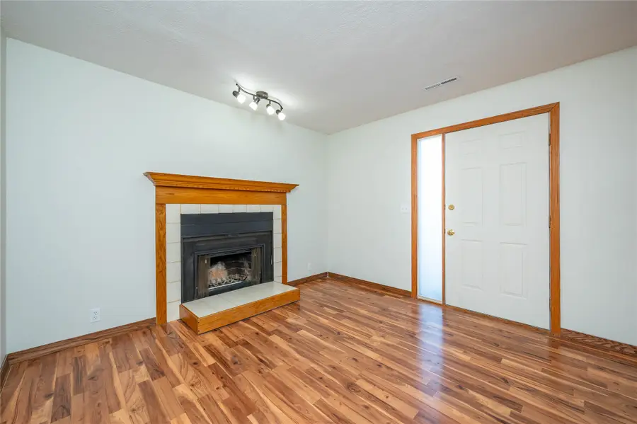 504 Watrous Avenue, Des Moines, IA 50315 - #3