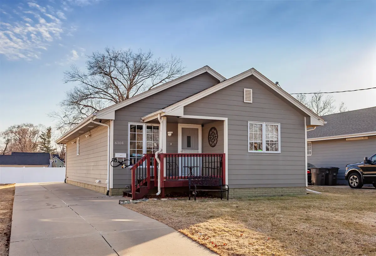 6104 Tonka Avenue, Des Moines, IA 50312 - #1