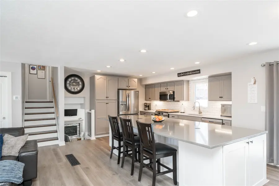 3928 Mary Lynn Drive, Urbandale, IA 50322 - #3