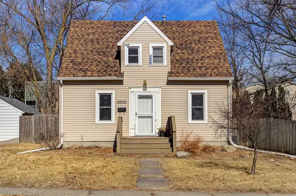 3219 Lettie Street, Ames, IA 50014