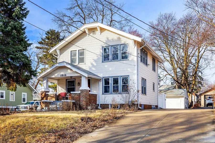 1916 34th Street, Des Moines, IA 50310 - #2