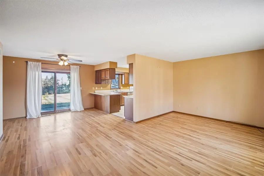 1220 E Girard Avenue, Indianola, IA 50125 - #3