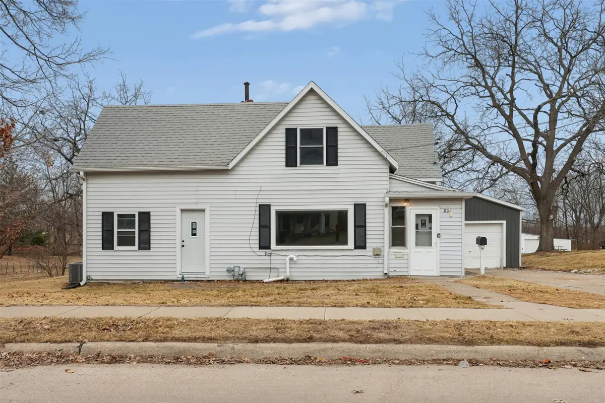 801 E Marion Street, Knoxville, IA 50138 - #1