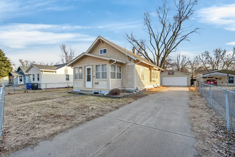 2515 Des Moines Street, Des Moines, IA 50317 - #2