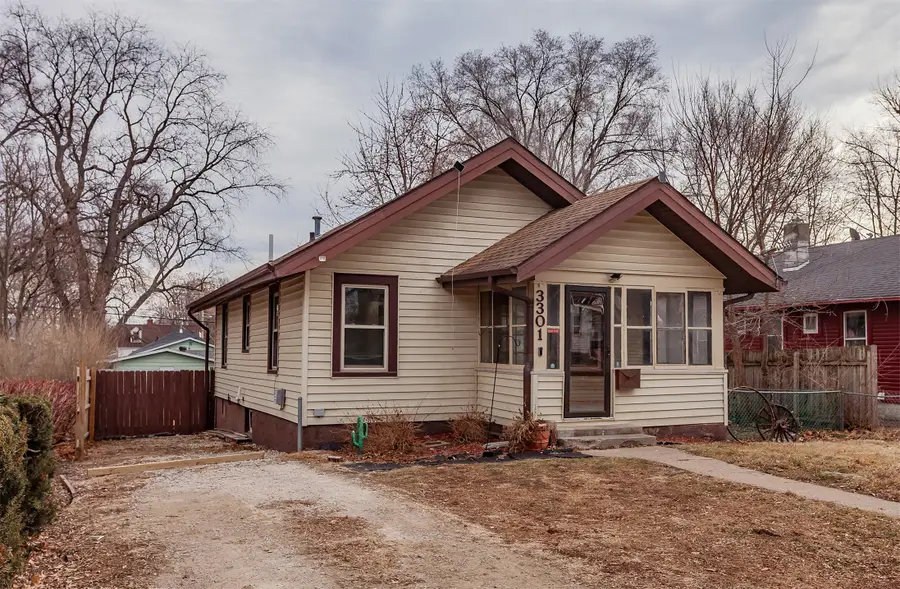 3301 Columbia Street, Des Moines, IA 50313 - #2