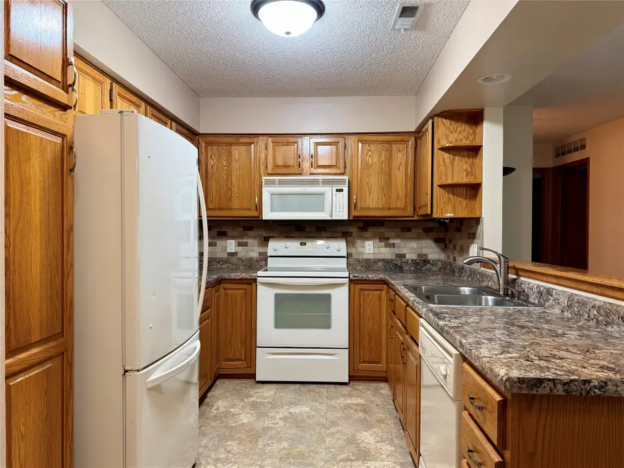 409 SE Delaware Avenue #202, Ankeny, IA 50021 - #3