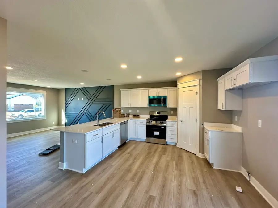 585 NW Georgetown Drive, Waukee, IA 50263 - #2