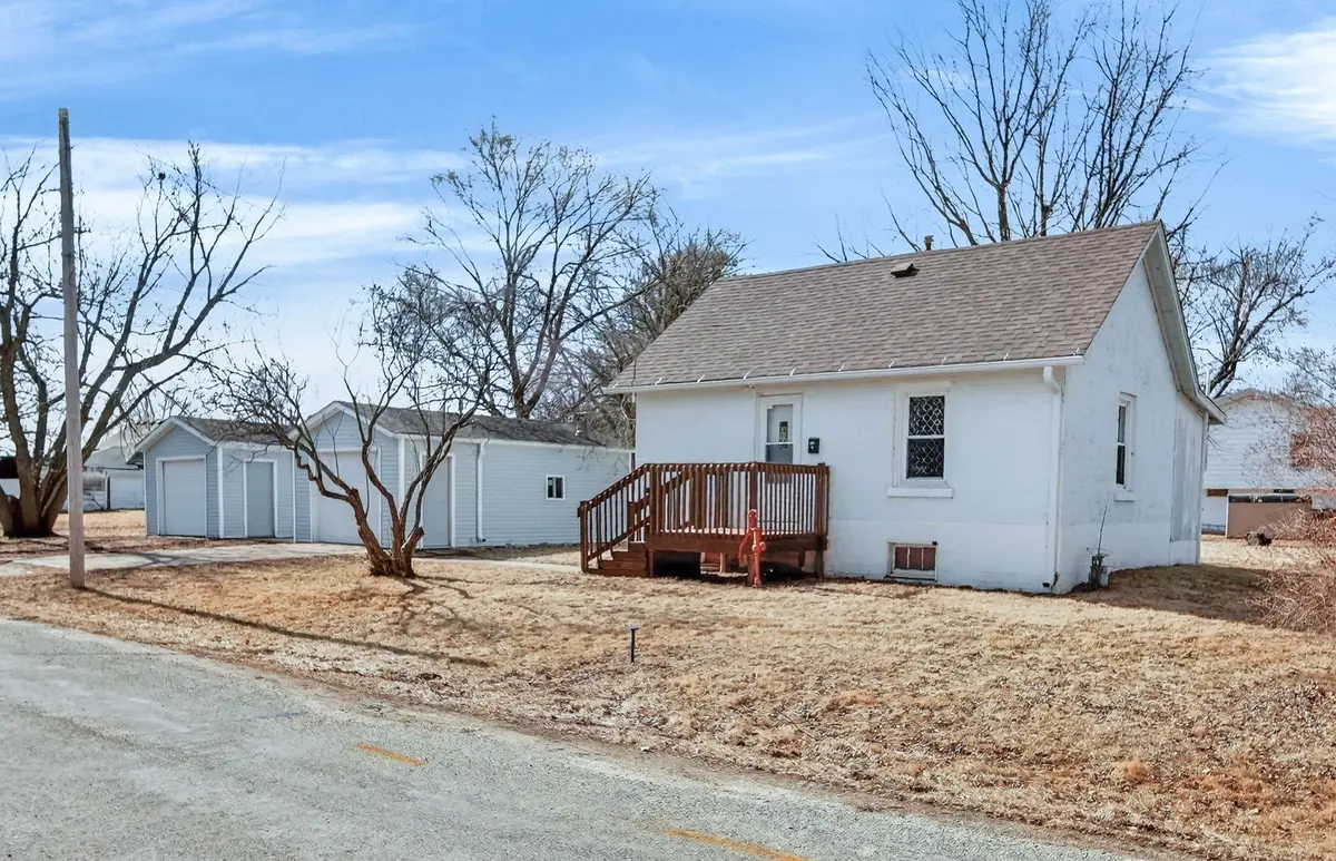 903 Walnut Street, Melcher Dallas, IA 50163 - #1