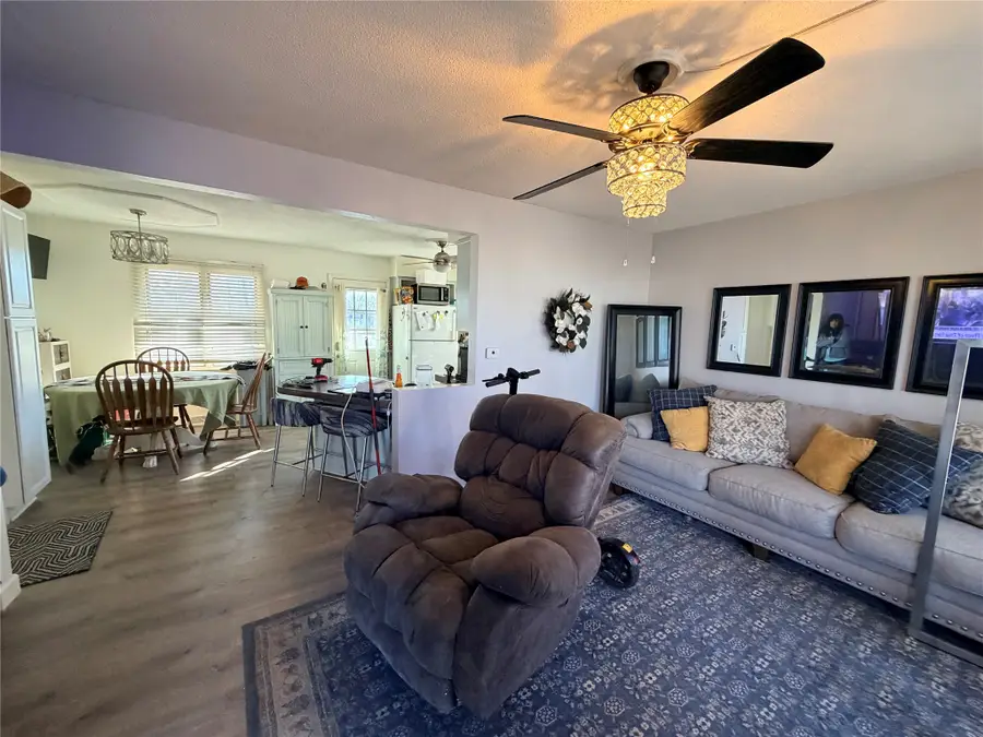 4127 55th Street, Des Moines, IA 50310 - #2