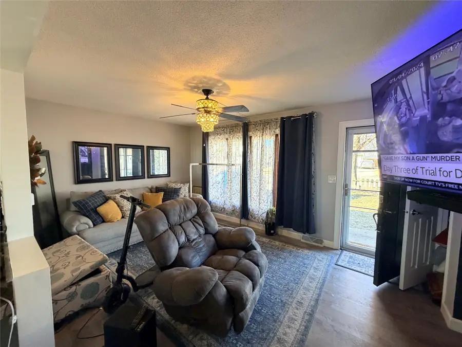 4127 55th Street, Des Moines, IA 50310 - #3