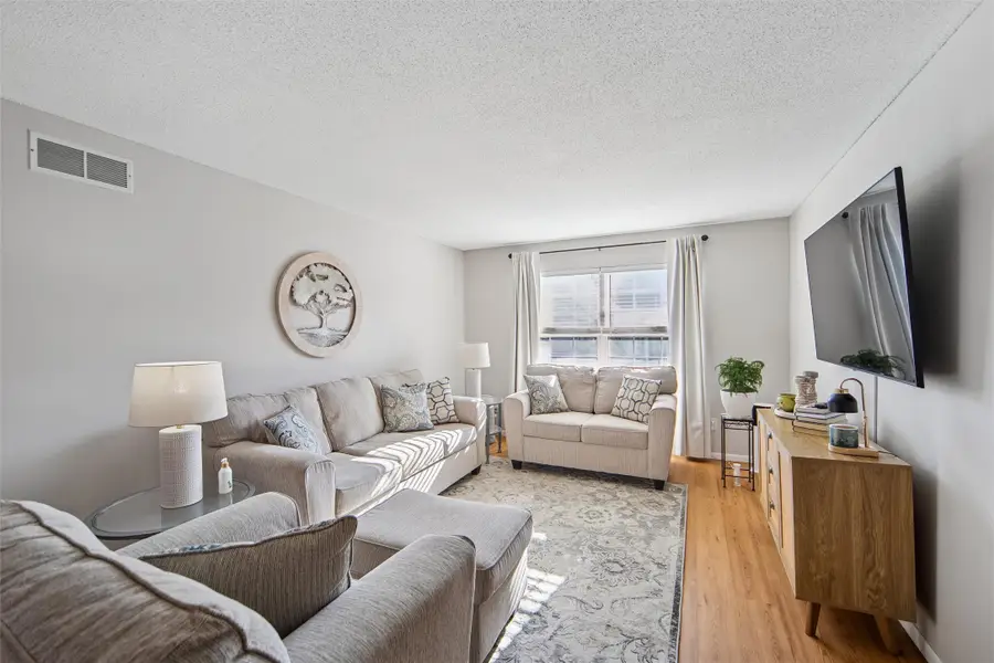 4864 63rd Street, Urbandale, IA 50322 - #3