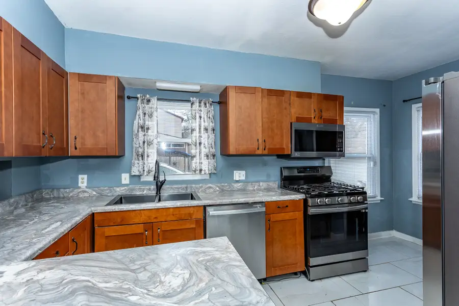 3122 Madison Avenue, Des Moines, IA 50310 - #2