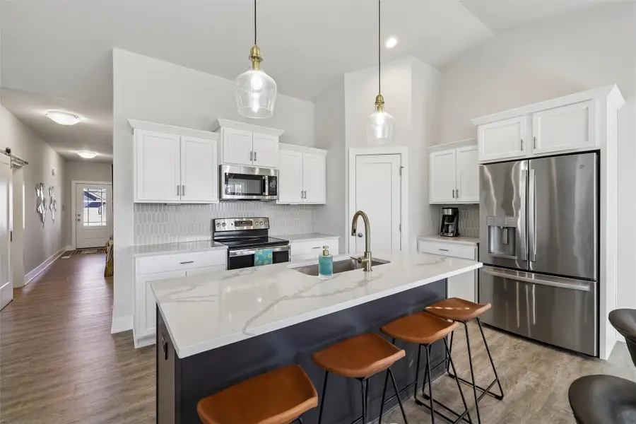 1723 Bentley Court, Norwalk, IA 50211 - #2