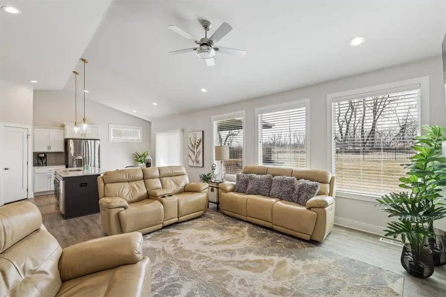 1723 Bentley Court, Norwalk, IA 50211 - #3